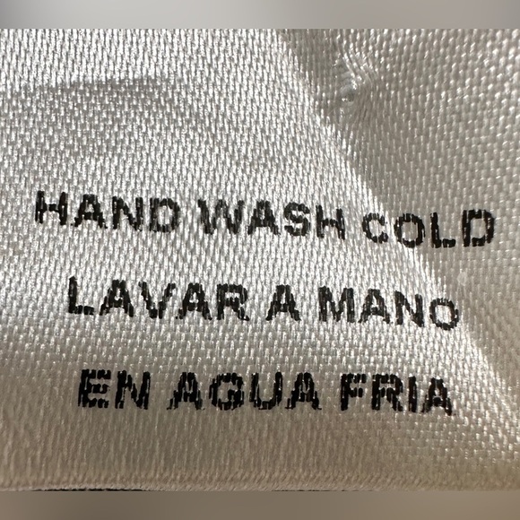 The Impeccable Pig Tencel Roll Tab Sleeve high Low Hem Tunic - Picture 4 of 4